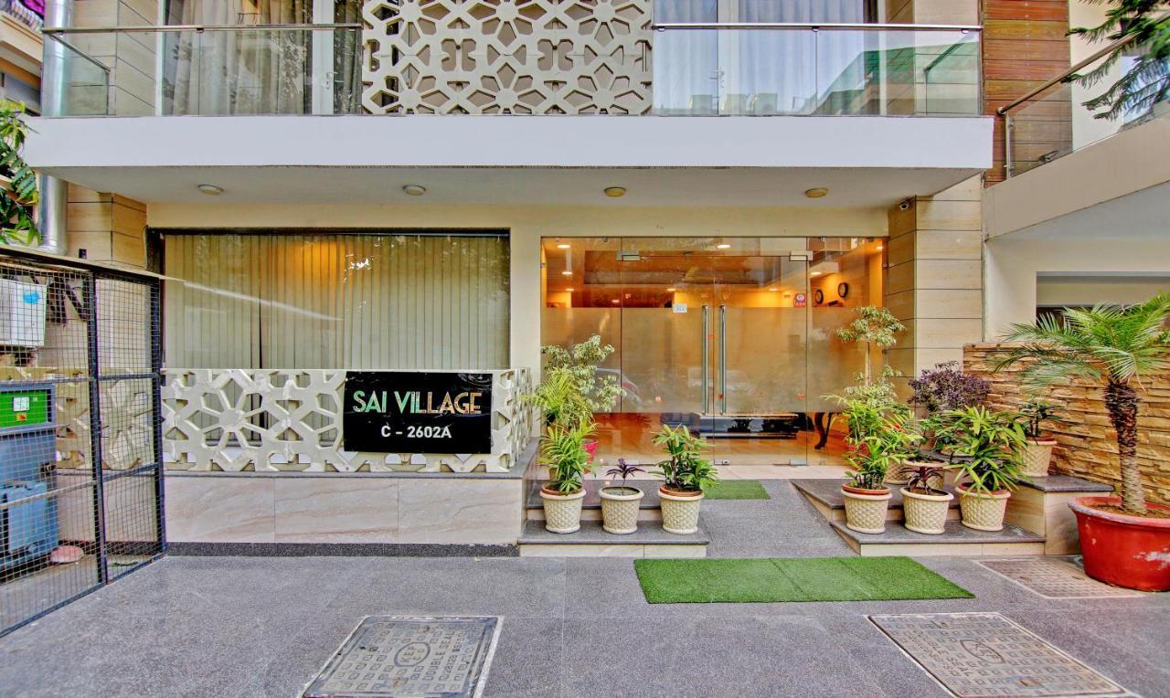Treebo Sai Village Gold Souk - Sec 43 Gurgaon Buitenkant foto