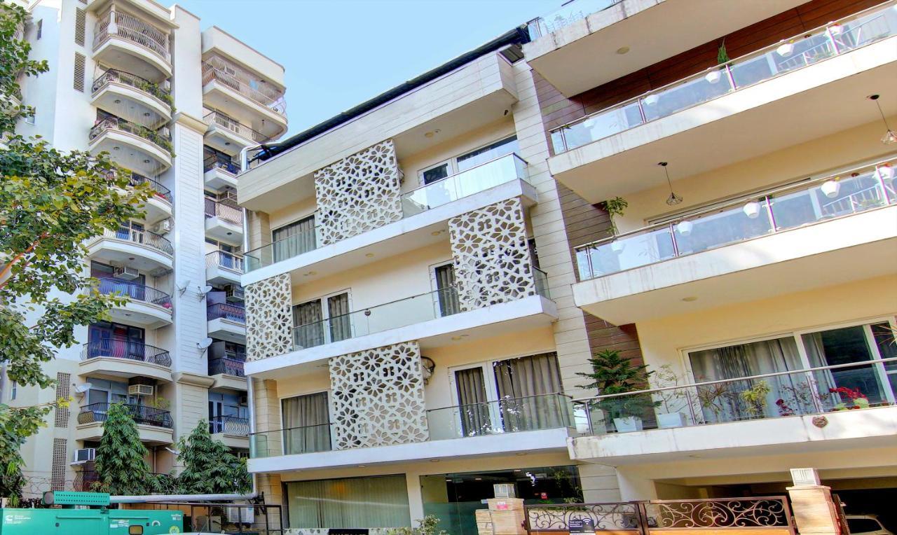 Treebo Sai Village Gold Souk - Sec 43 Gurgaon Buitenkant foto