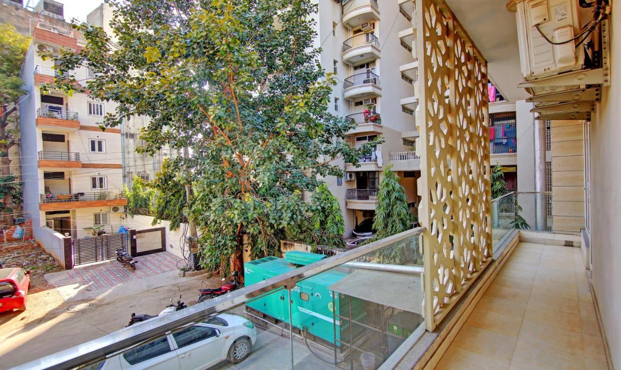 Treebo Sai Village Gold Souk - Sec 43 Gurgaon Buitenkant foto