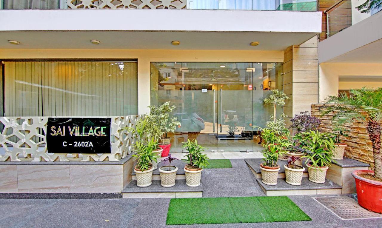 Treebo Sai Village Gold Souk - Sec 43 Gurgaon Buitenkant foto